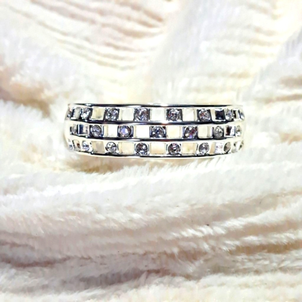 Women's Fashion Costume Silver Bangle Bracelet One Size